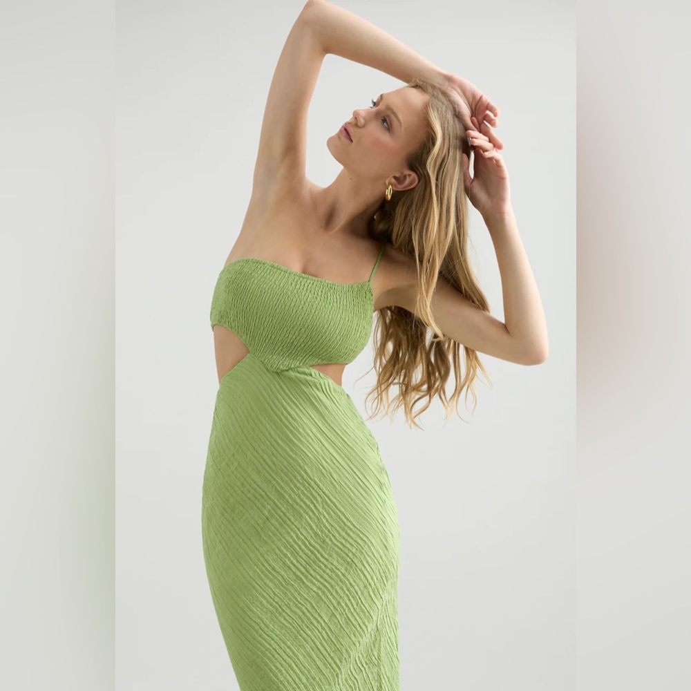 NWT • RUNWAY THE LABEL - Picture 3 of 7
